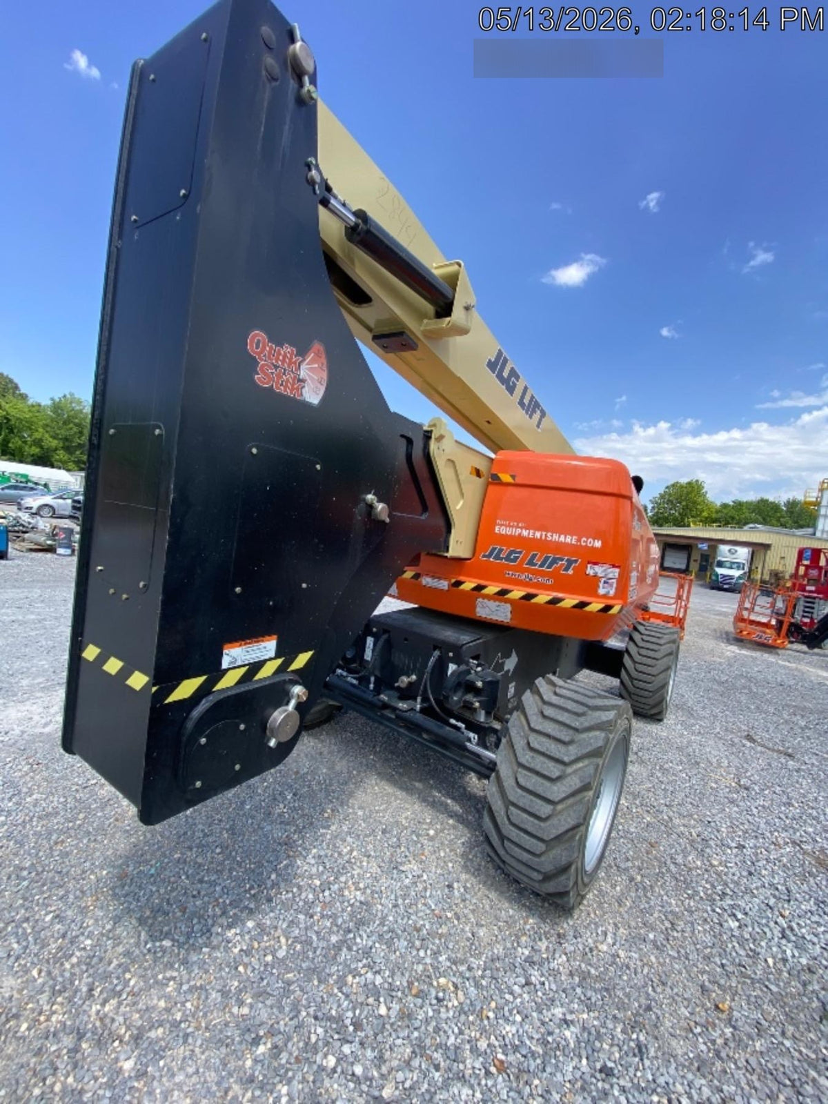 2025 JLG 800AJ