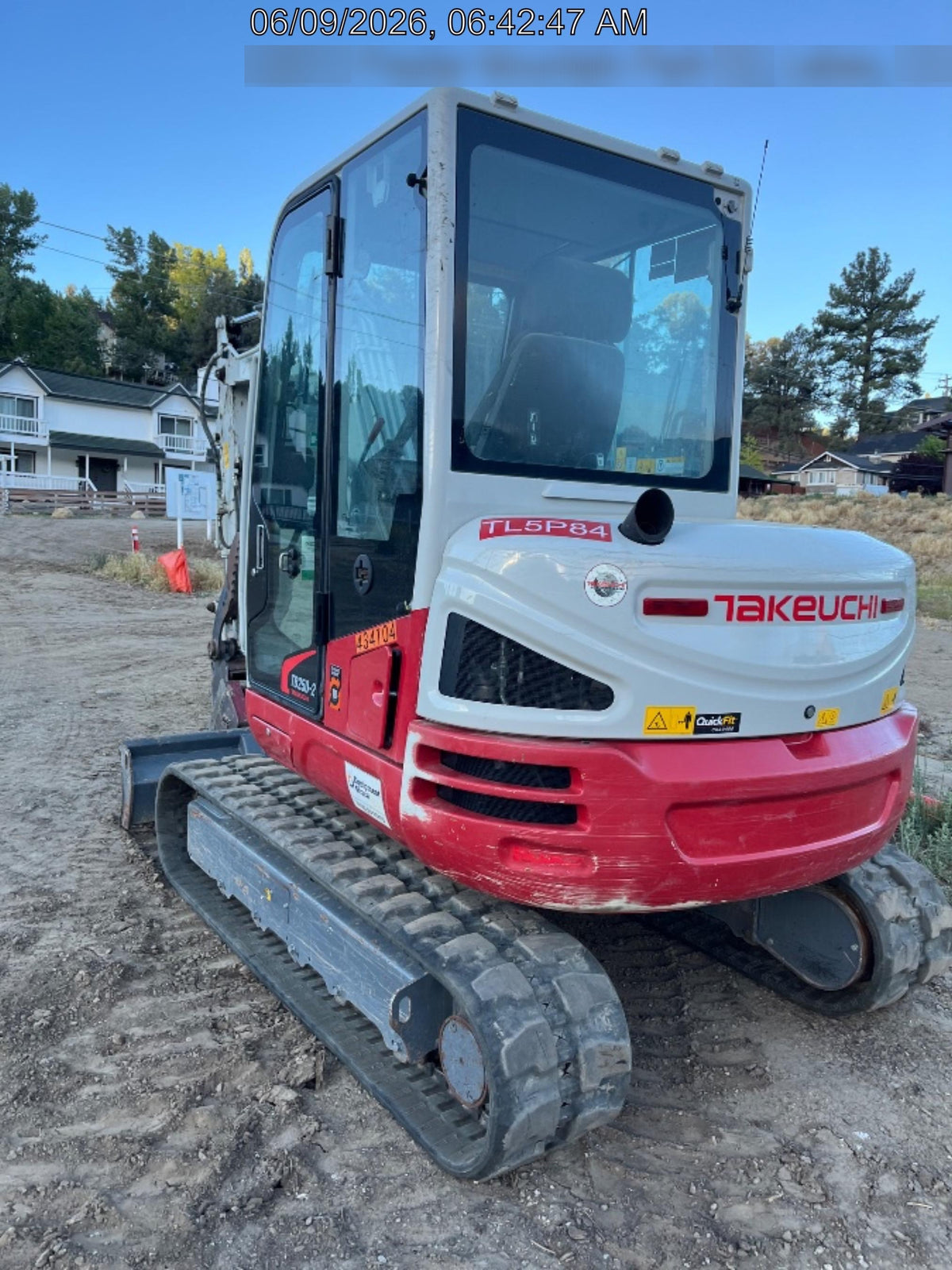 2024 TAKEUCHI TB250-2CR