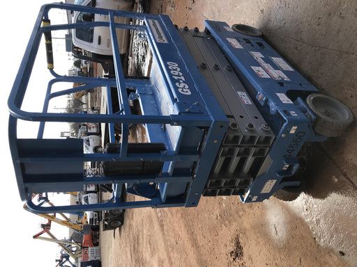 2019 Genie GS-1930 Fixed rails with chain Entry