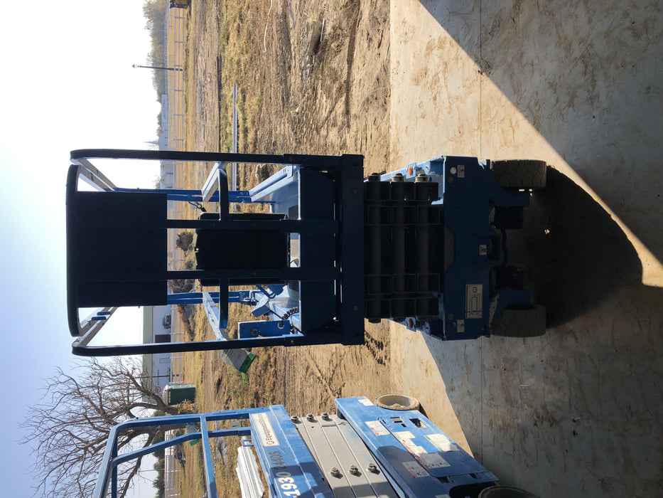 2019 Genie GS-1930 Fixed Rails with Chain Entry