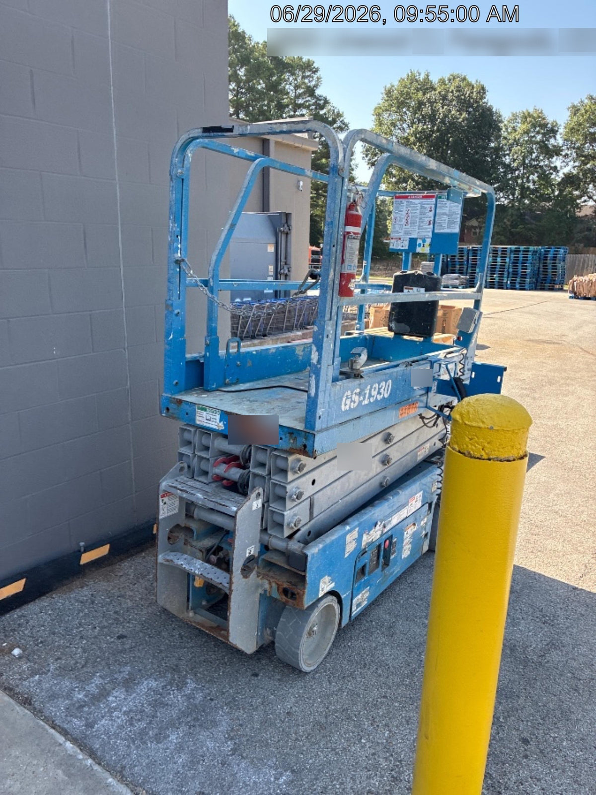2019 Genie GS-1930 Fixed rails with chain Entry