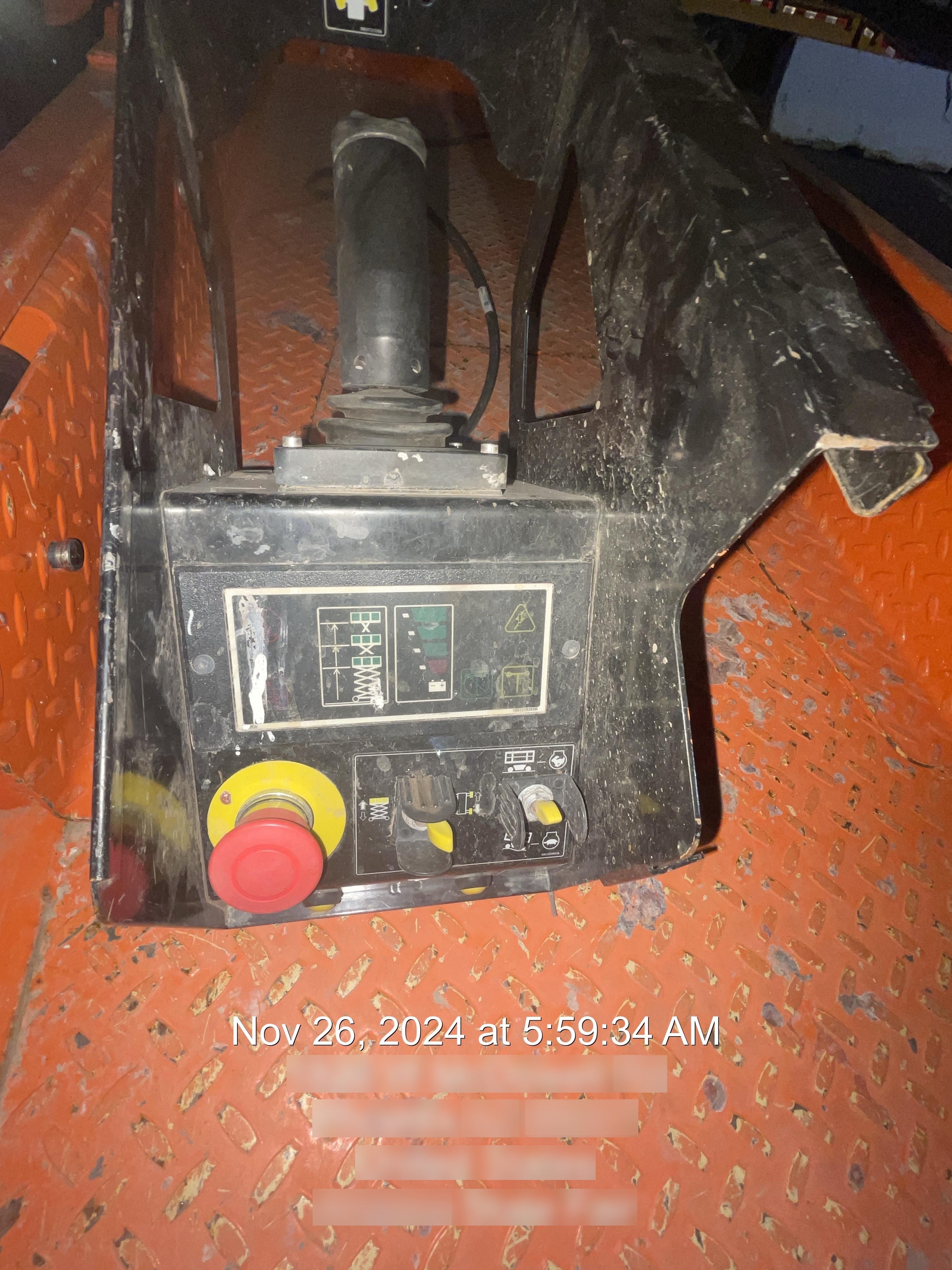 2022 JLG ES2632