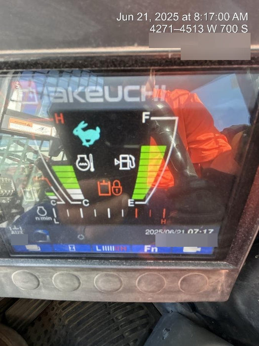 2022 TAKEUCHI TL8R2-CR