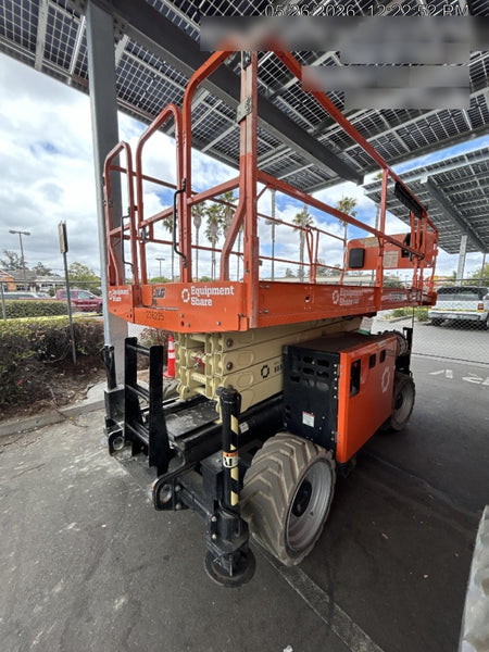 2025 JLG RT4394
