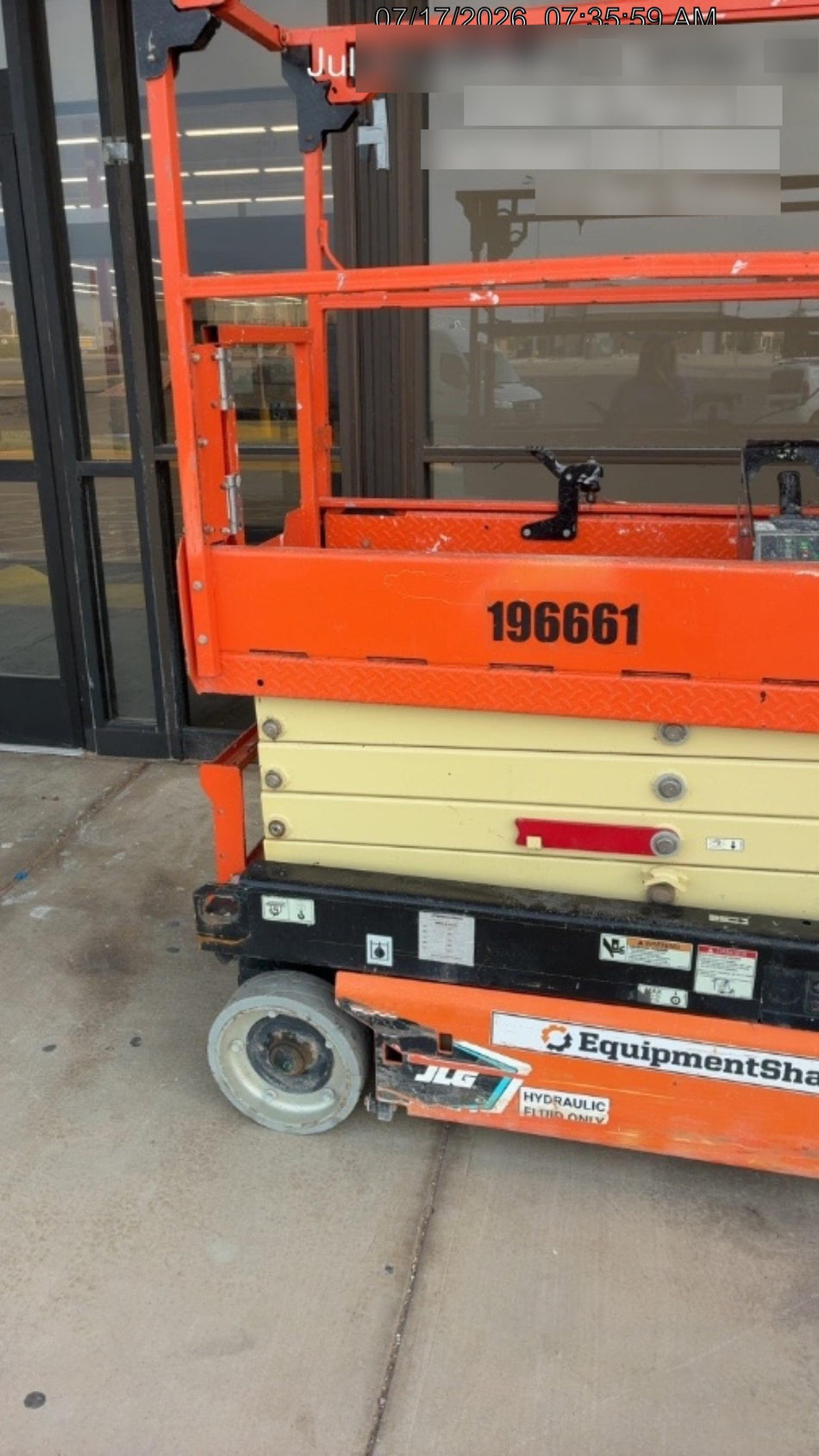 2022 JLG ES1932