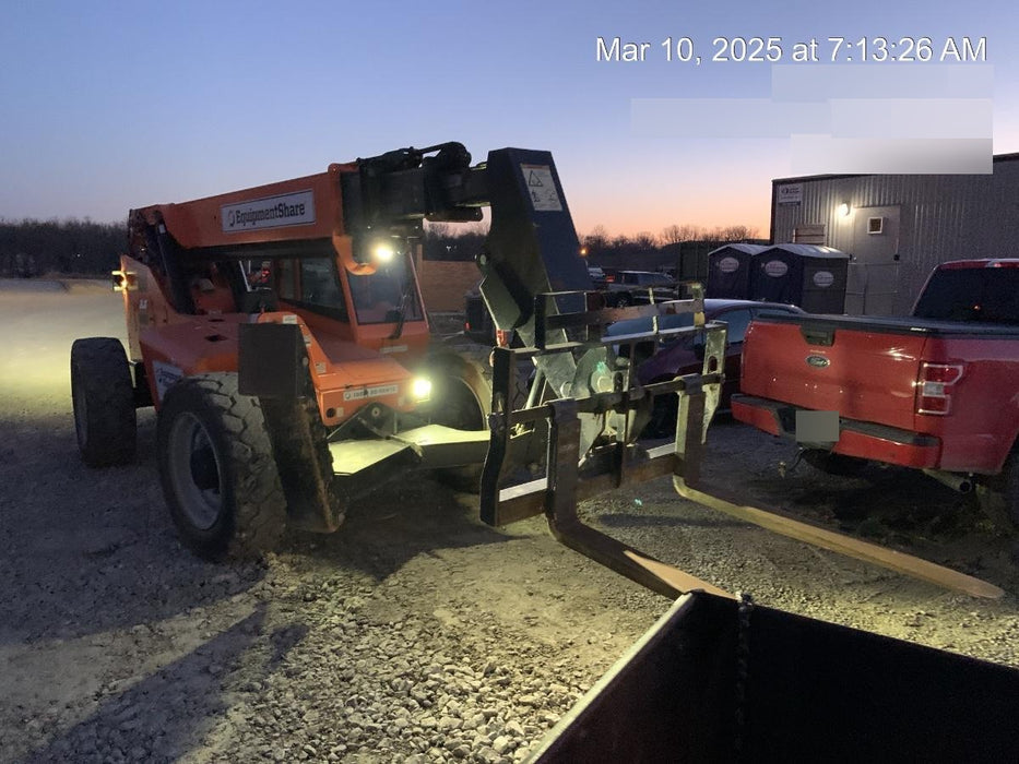 2020 Skytrak 10054 74 Hp, Cab/Heat/Air, FF Tires, Work Lights, Beacon, Aux Hydraulics, Back up Alarm, Lifting Eye, ES Decals