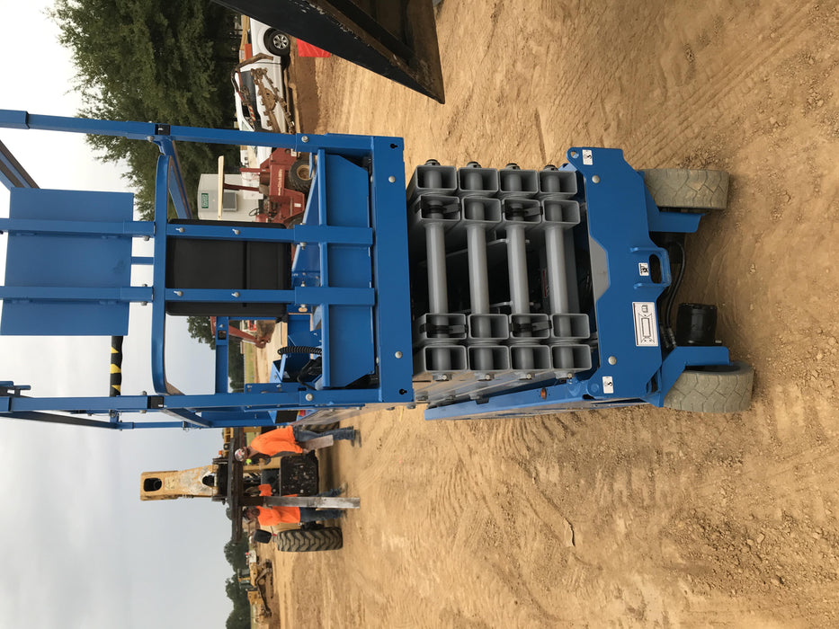 2020 Genie GS-3232 Standard, Folding half height swing gate