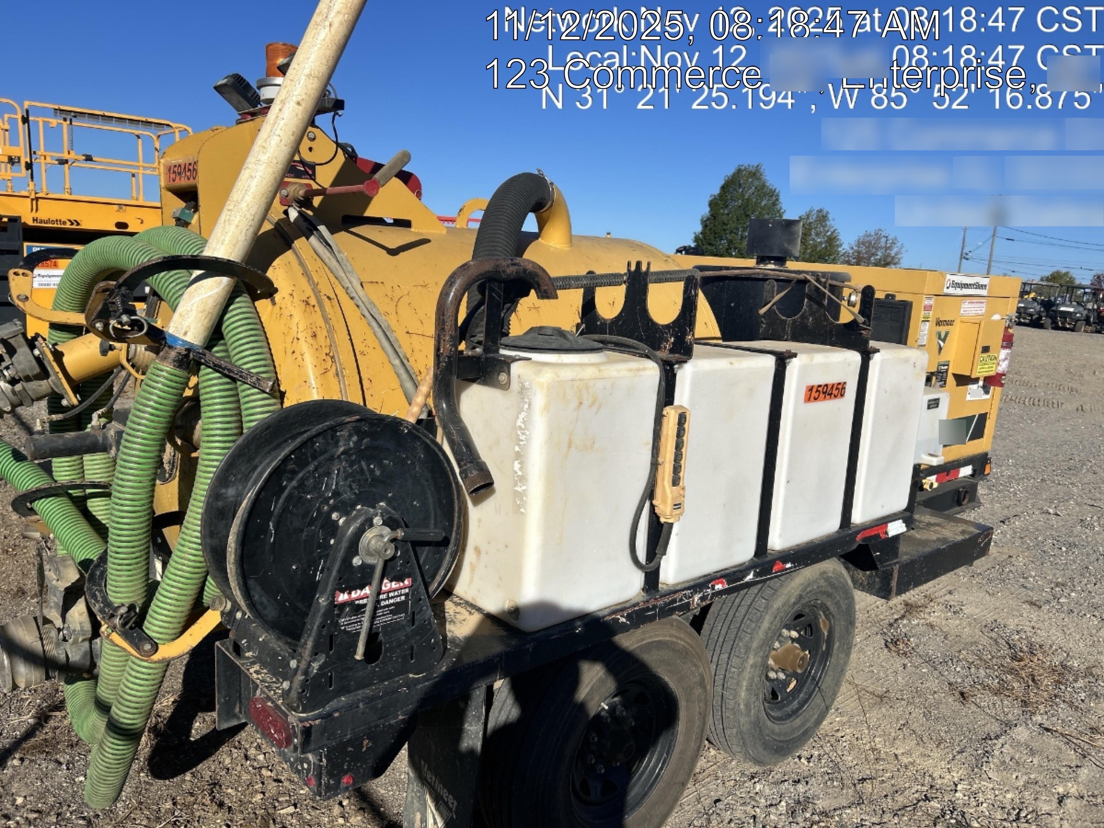 2021 VAC-TRON LP573XDT