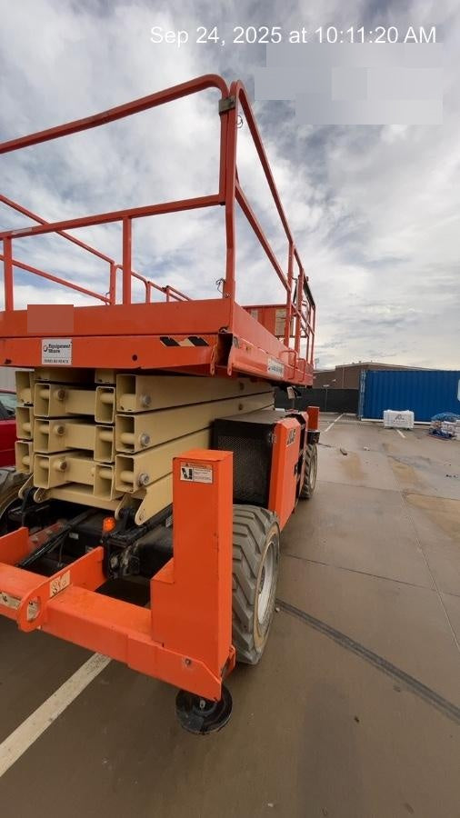 2020 JLG 430LRT