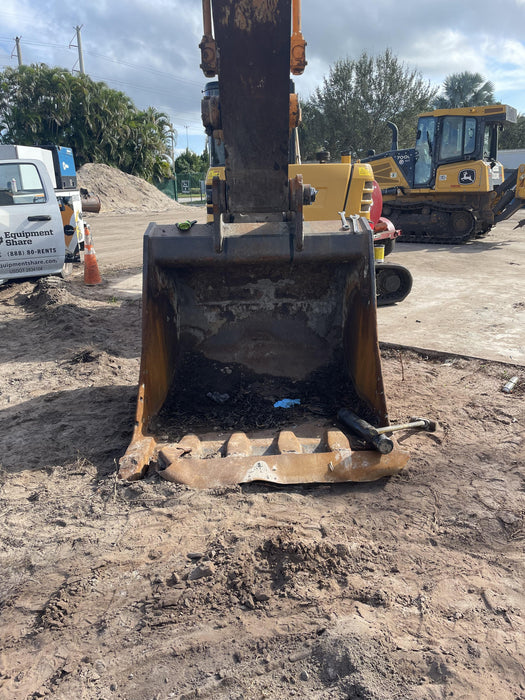 2016 CASE 60" Tooth Bucket - Case