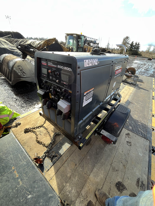 2021 Lincoln Electric Dual Maverick 200/200X Ready Pak 3 (includes trailer, cable rack, fender light kit)