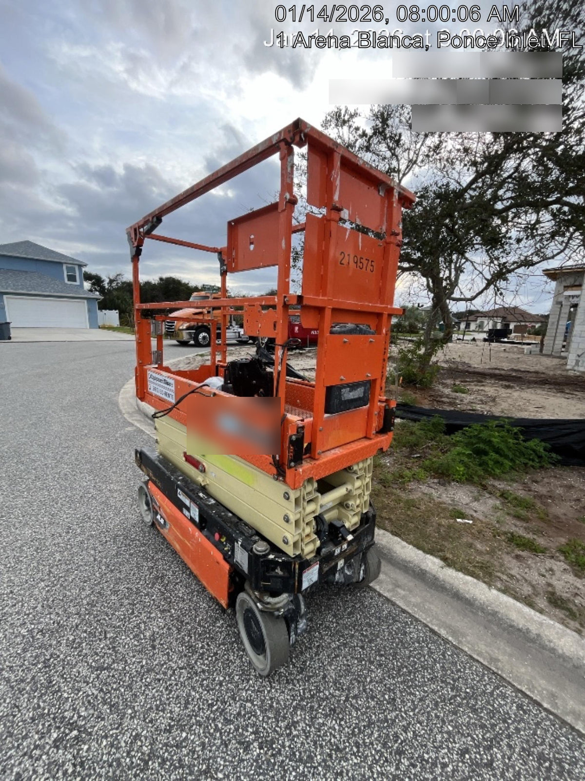 2022 JLG ES1932