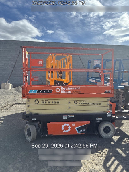 2022 JLG ES2632