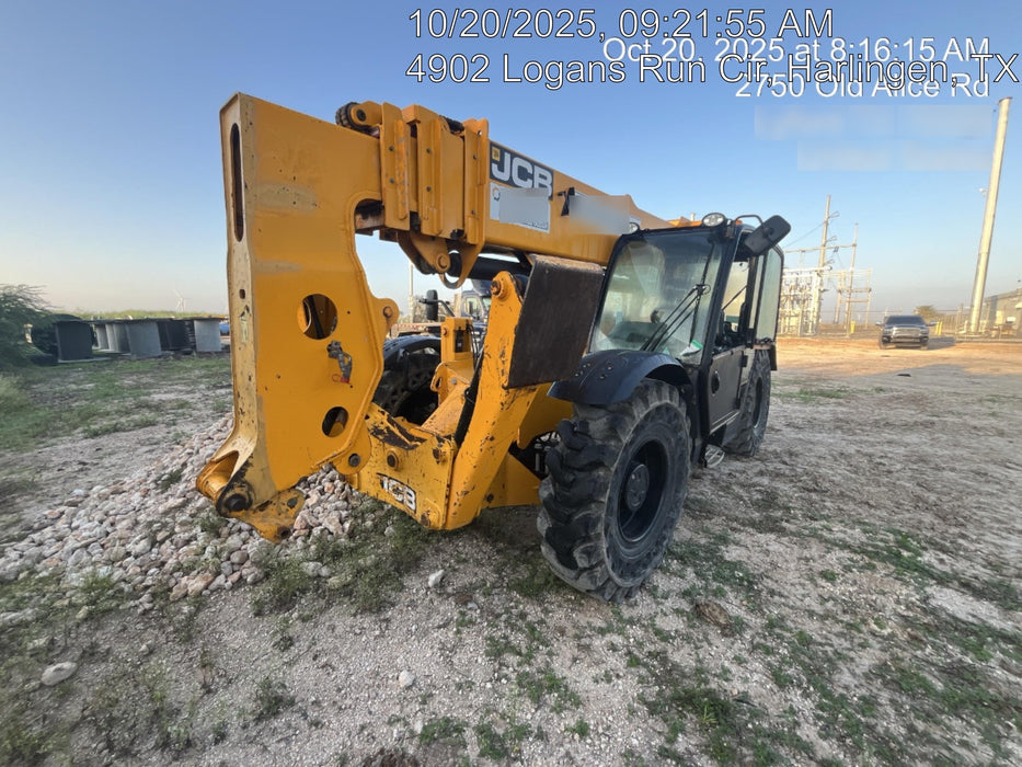 2019 JCB 510-56 74 HP w/CAB/HVAC, Beacon, Worklights, Aux Hydraulics, Solid Tires 66" Carriage/60" Forks