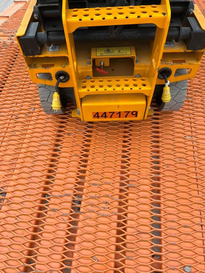2024 JCB S1932E