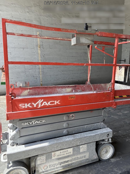 2018 Skyjack SJIII-3219 Skyjack SJIII3219 Scissor Lift w/Trojan Batteries