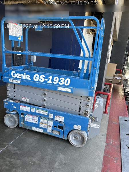 2019 Genie GS-1930 Half Height Swing Gate, 800W Inverter