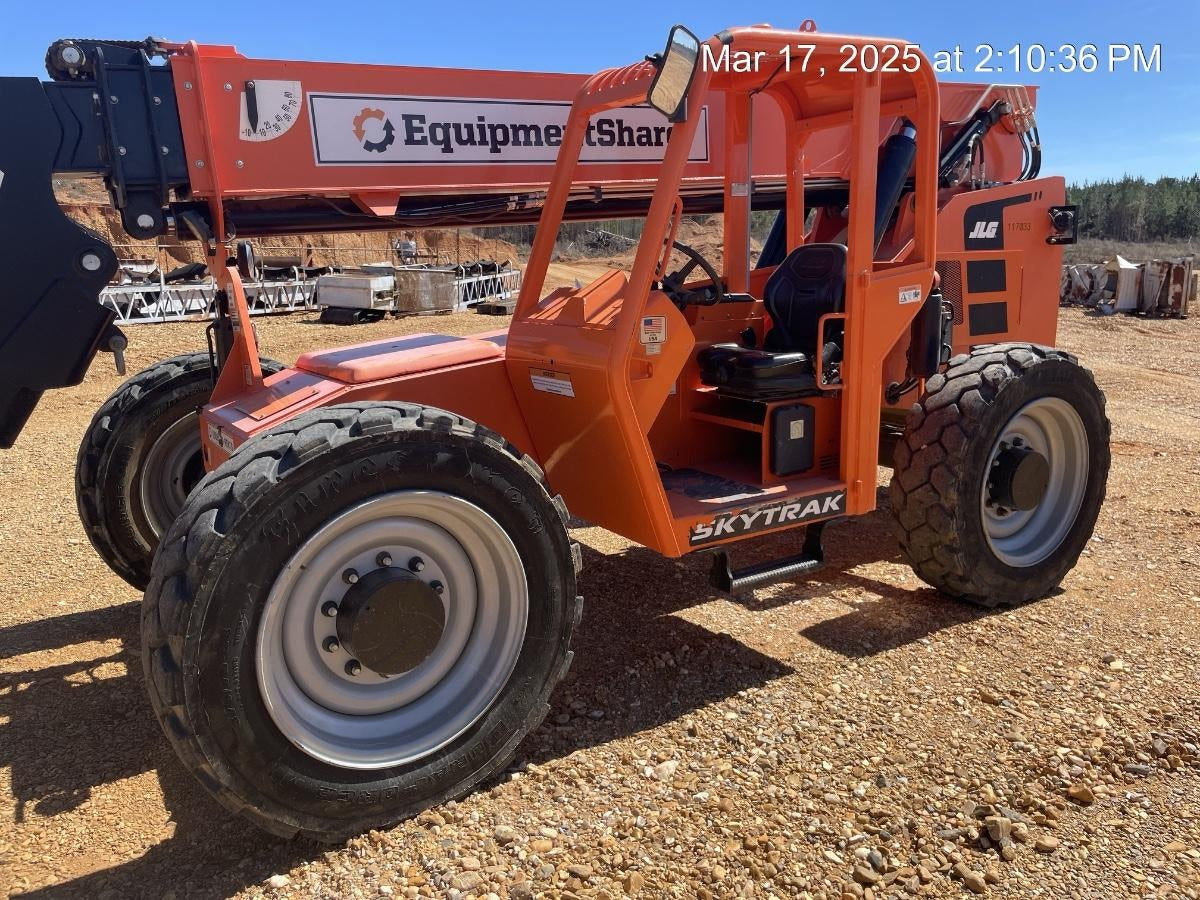 2020 SKYTRAK 8042