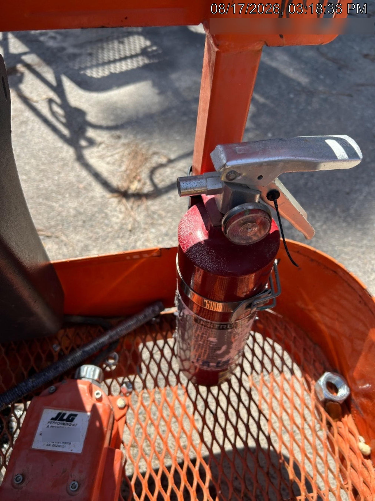2019 JLG E400AJPN