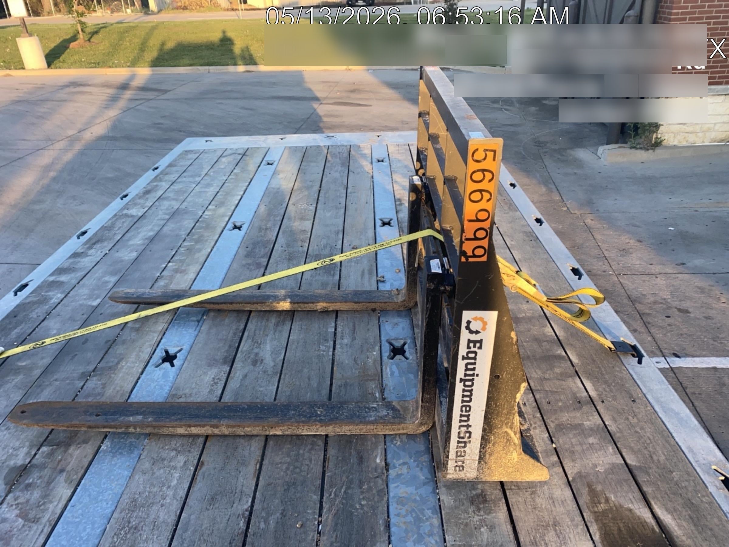 2025 ARROW MATERIAL HANDLING 48" Pallet Forks - Arrow
