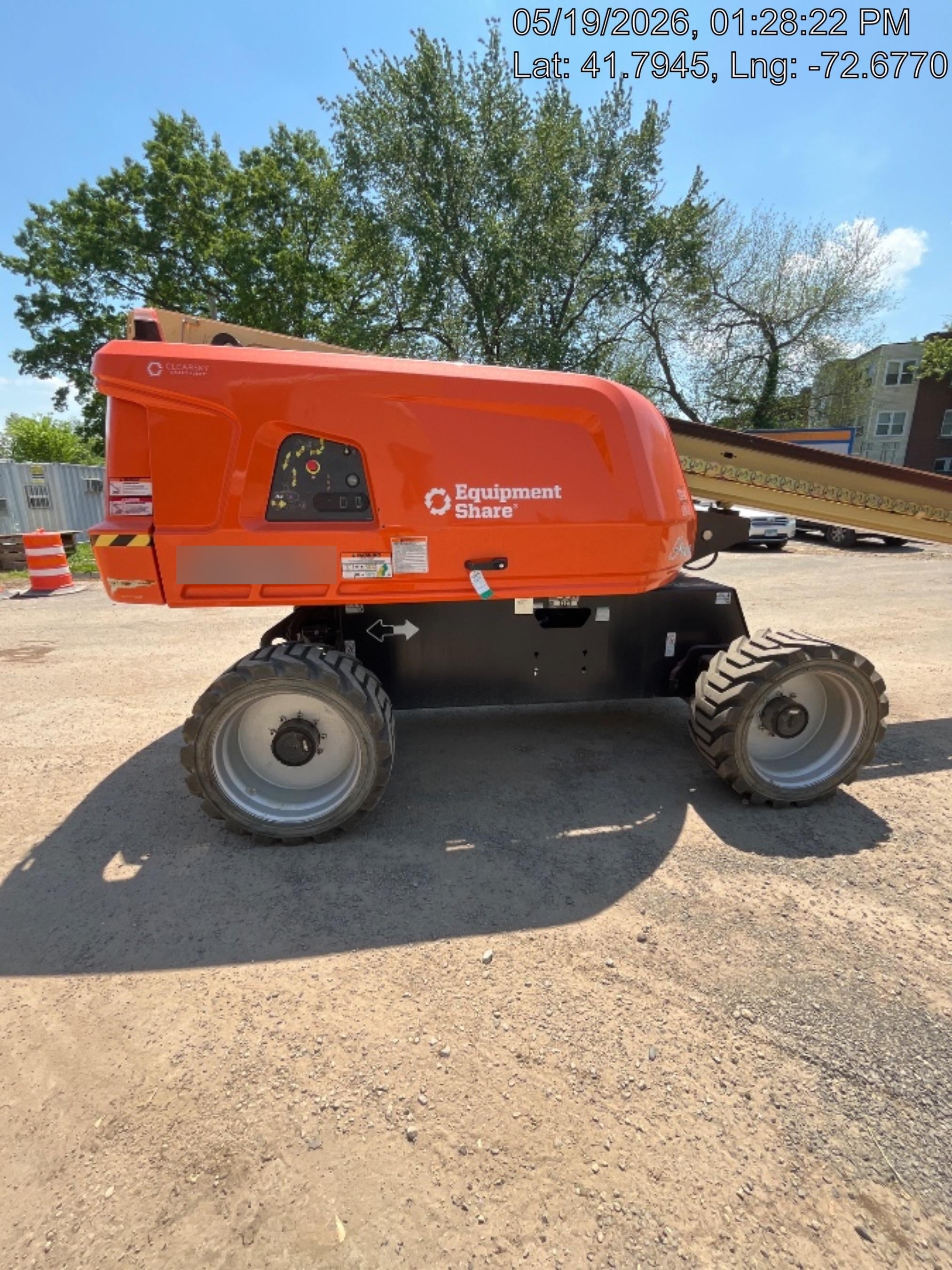 2025 JLG 660SJ