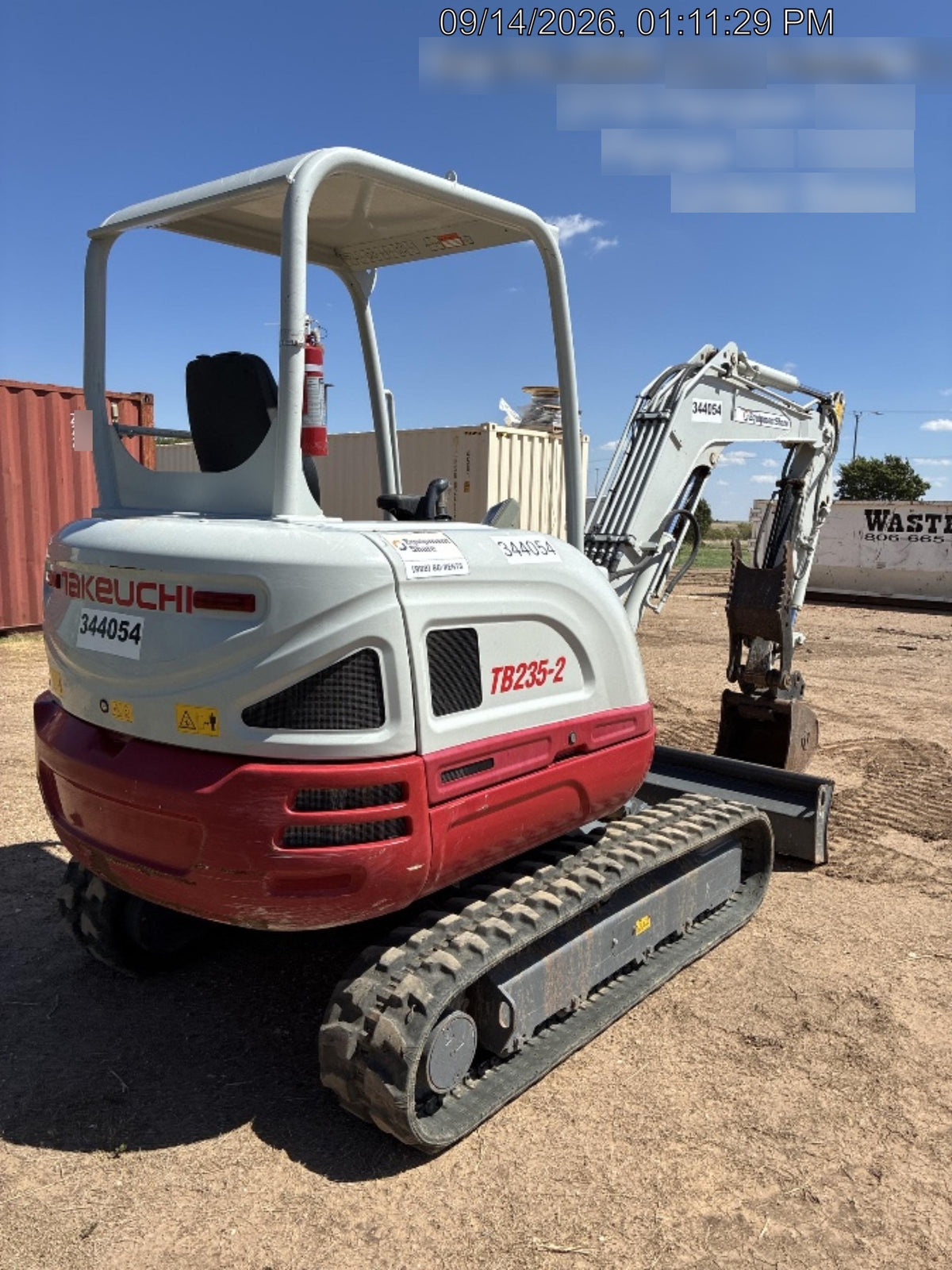 2023 TAKEUCHI TB235-2R