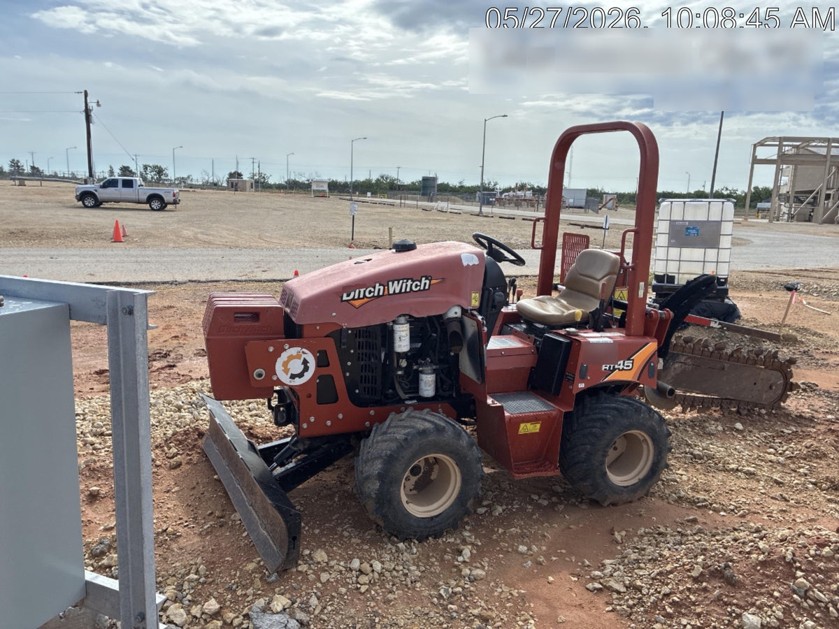 2017 DITCH WITCH RT45A