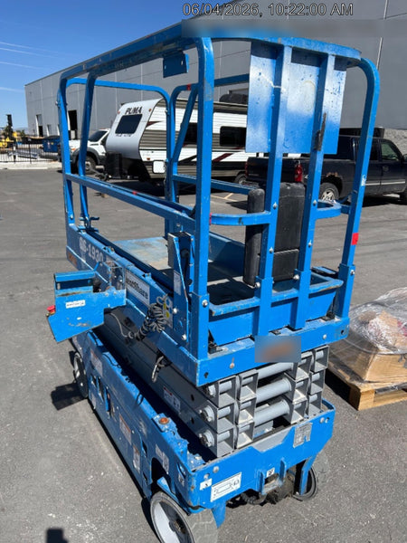 2019 Genie GS-1930 Fixed rails with chain Entry