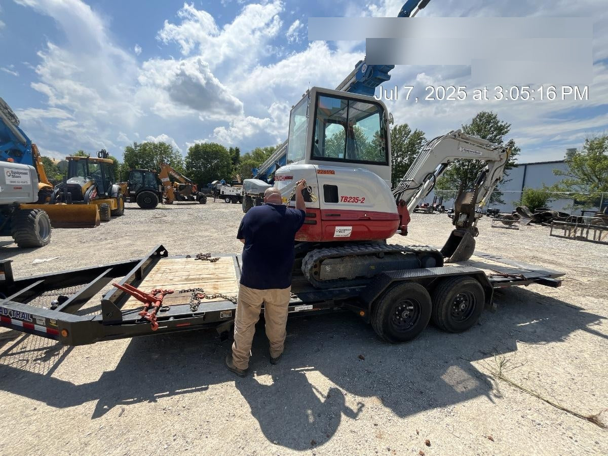 2023 LOADTRAIL Tilt-Deck Rental Trailer