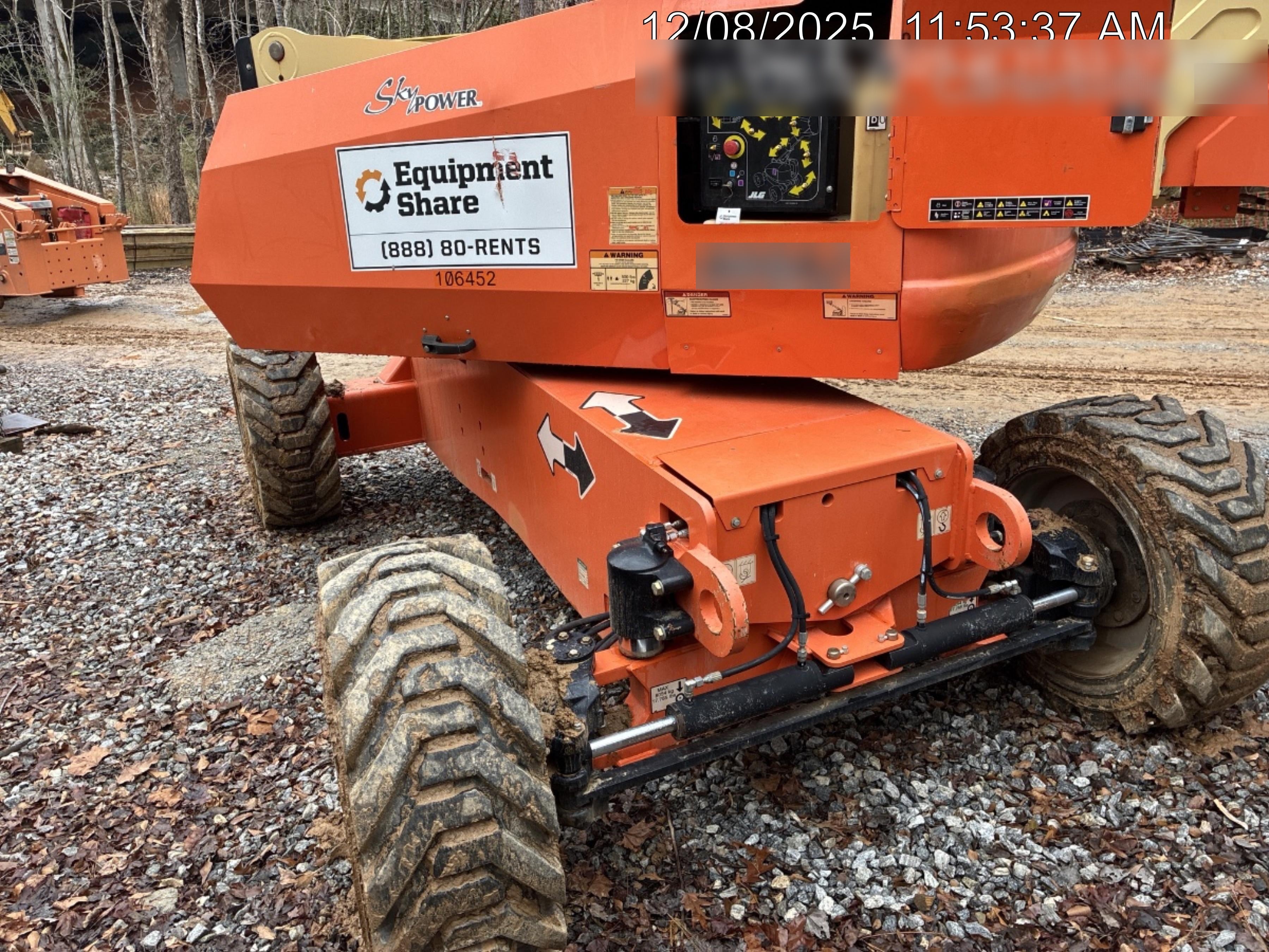 2020 JLG 800AJ
