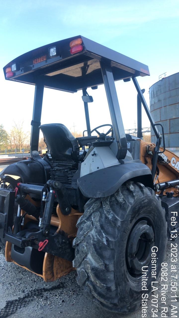 2022 CASE 570N EP