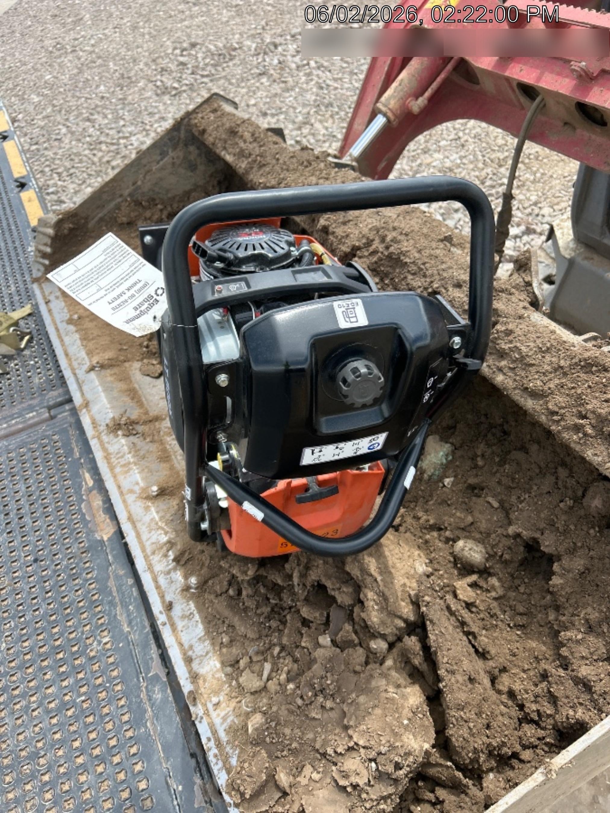 2025 HUSQVARNA LT6005