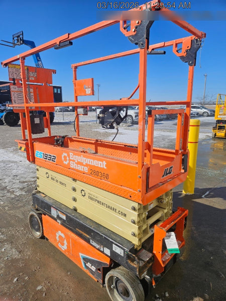 2022 JLG ES1932