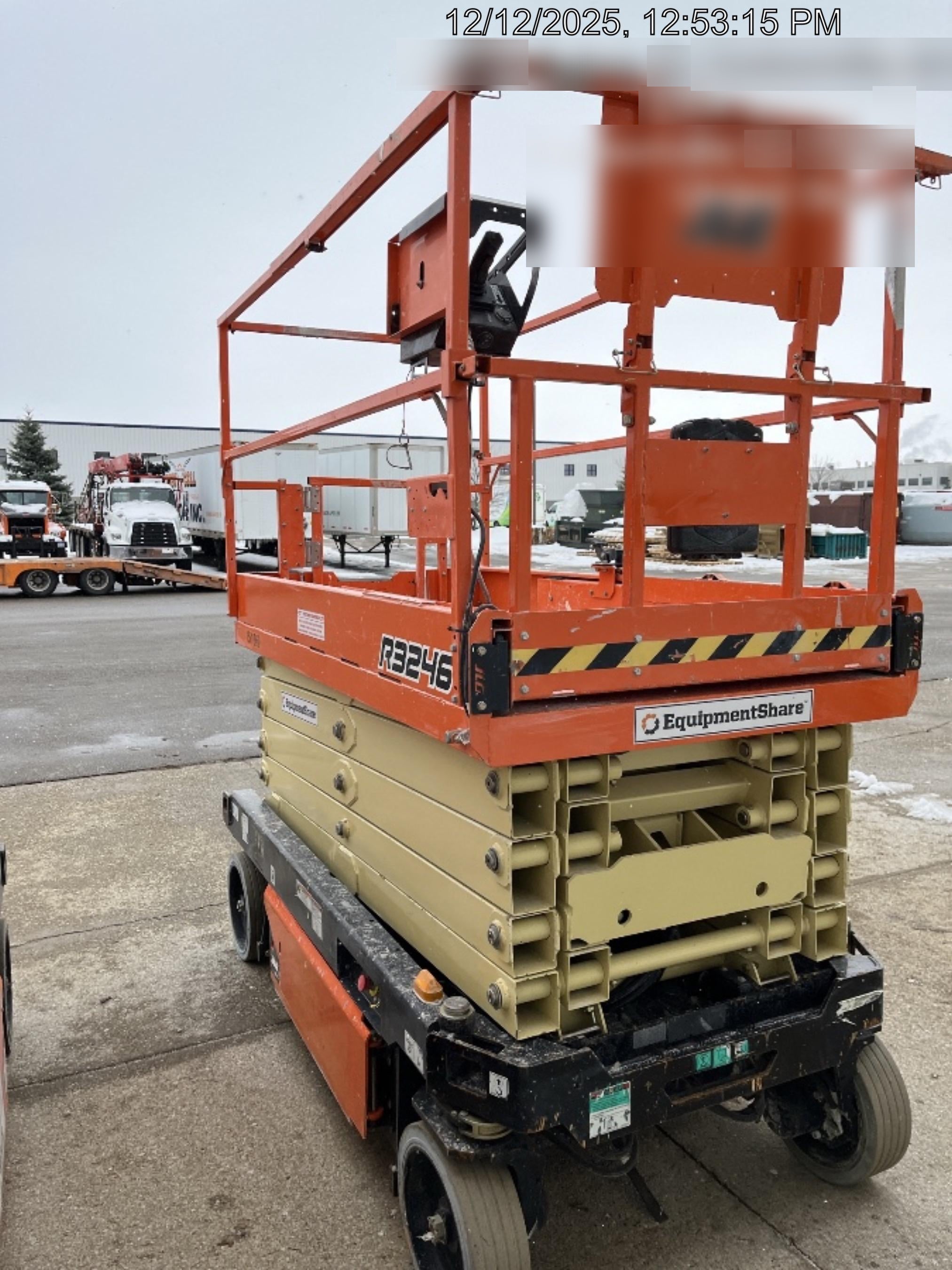 2021 JLG R3246