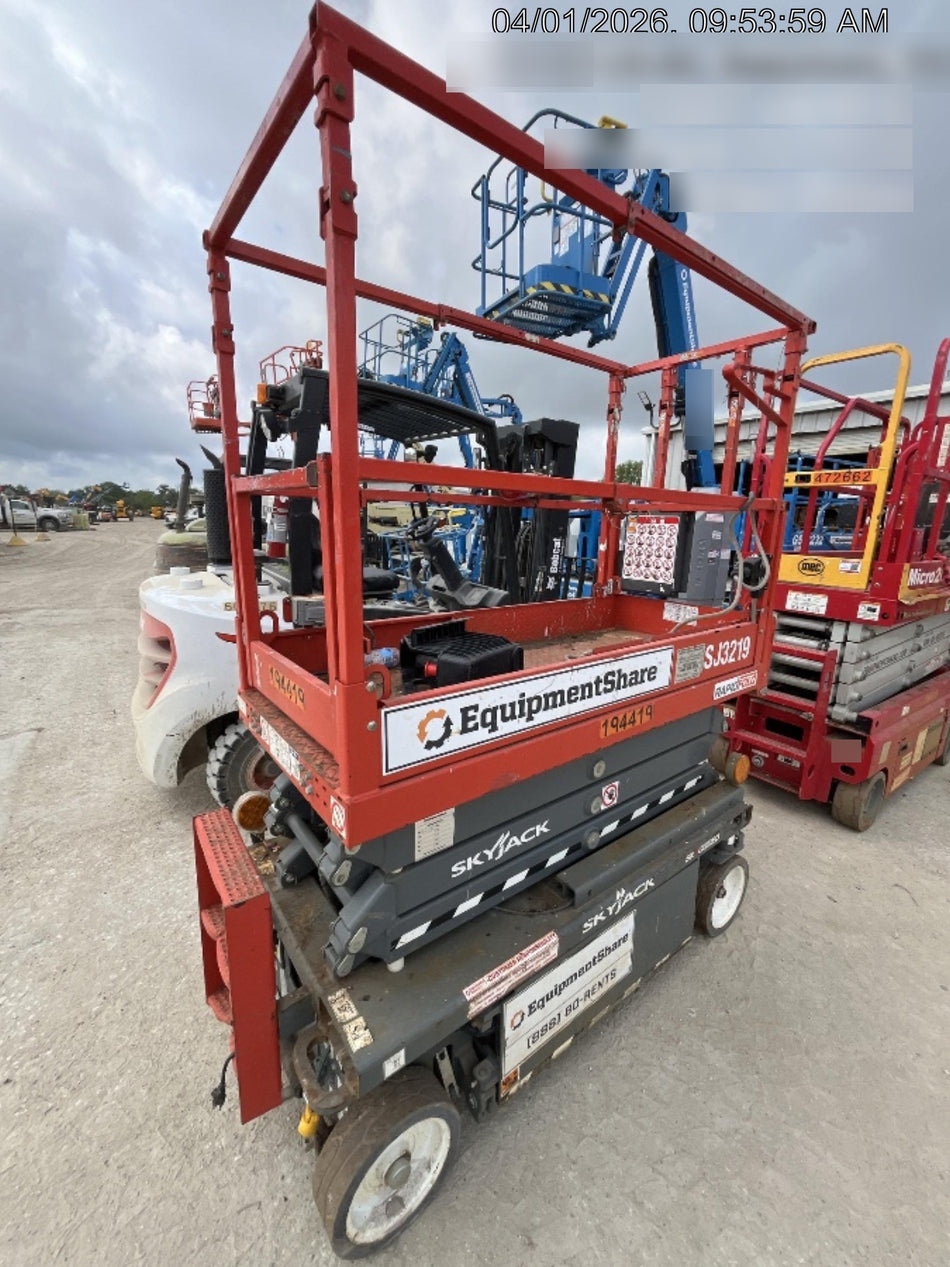 2021 SKYJACK SJ3219