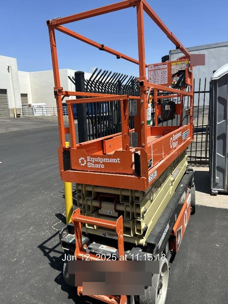 2022 JLG ES2632