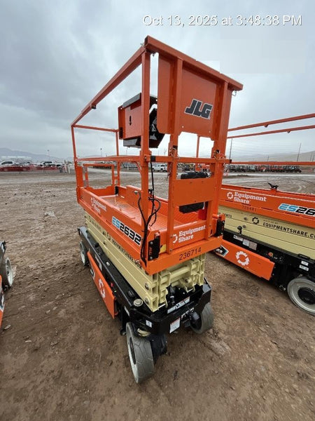 2022 JLG ES2632