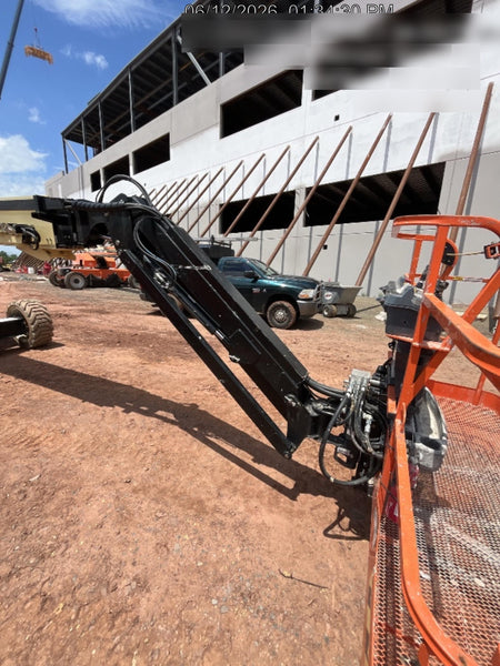 2025 JLG 660SJ