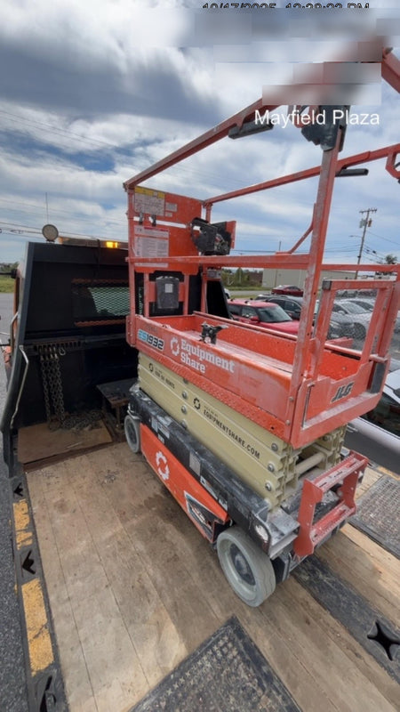 2022 JLG ES1932