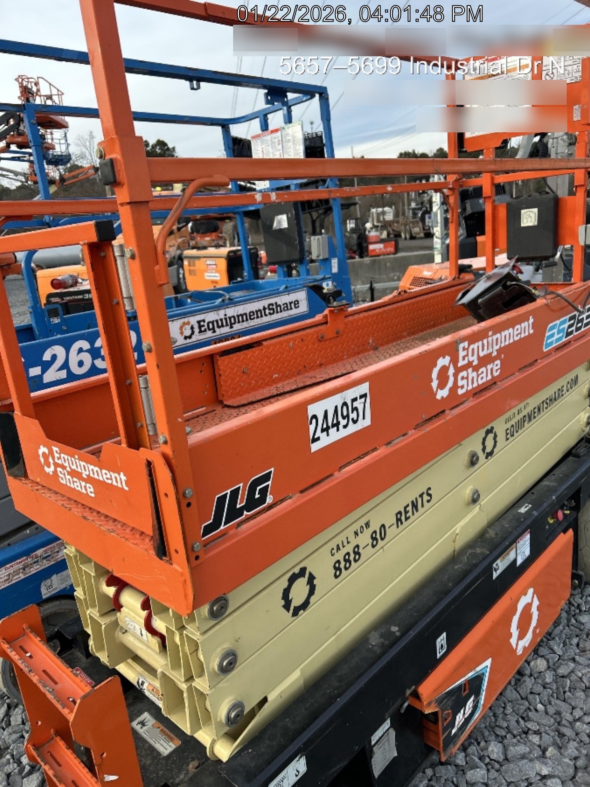 2022 JLG ES2632