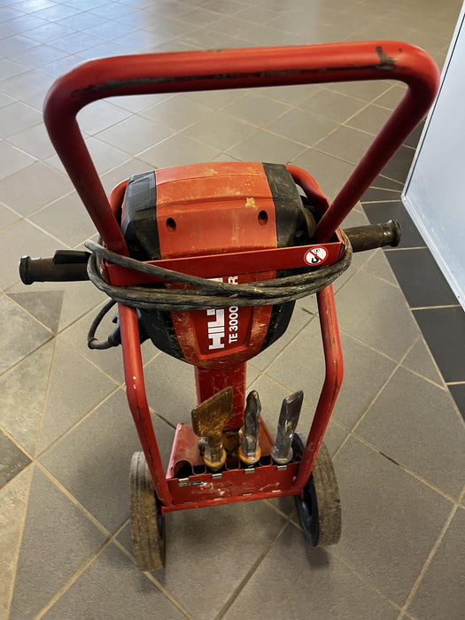2020 HILTI TE 3000-AVR