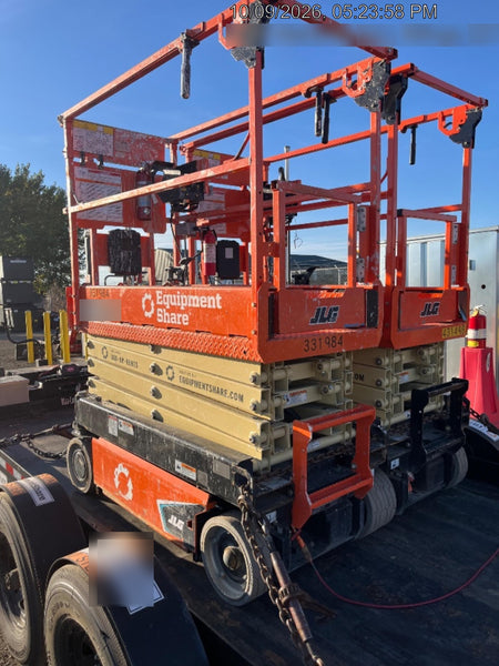 2024 JLG ES1932