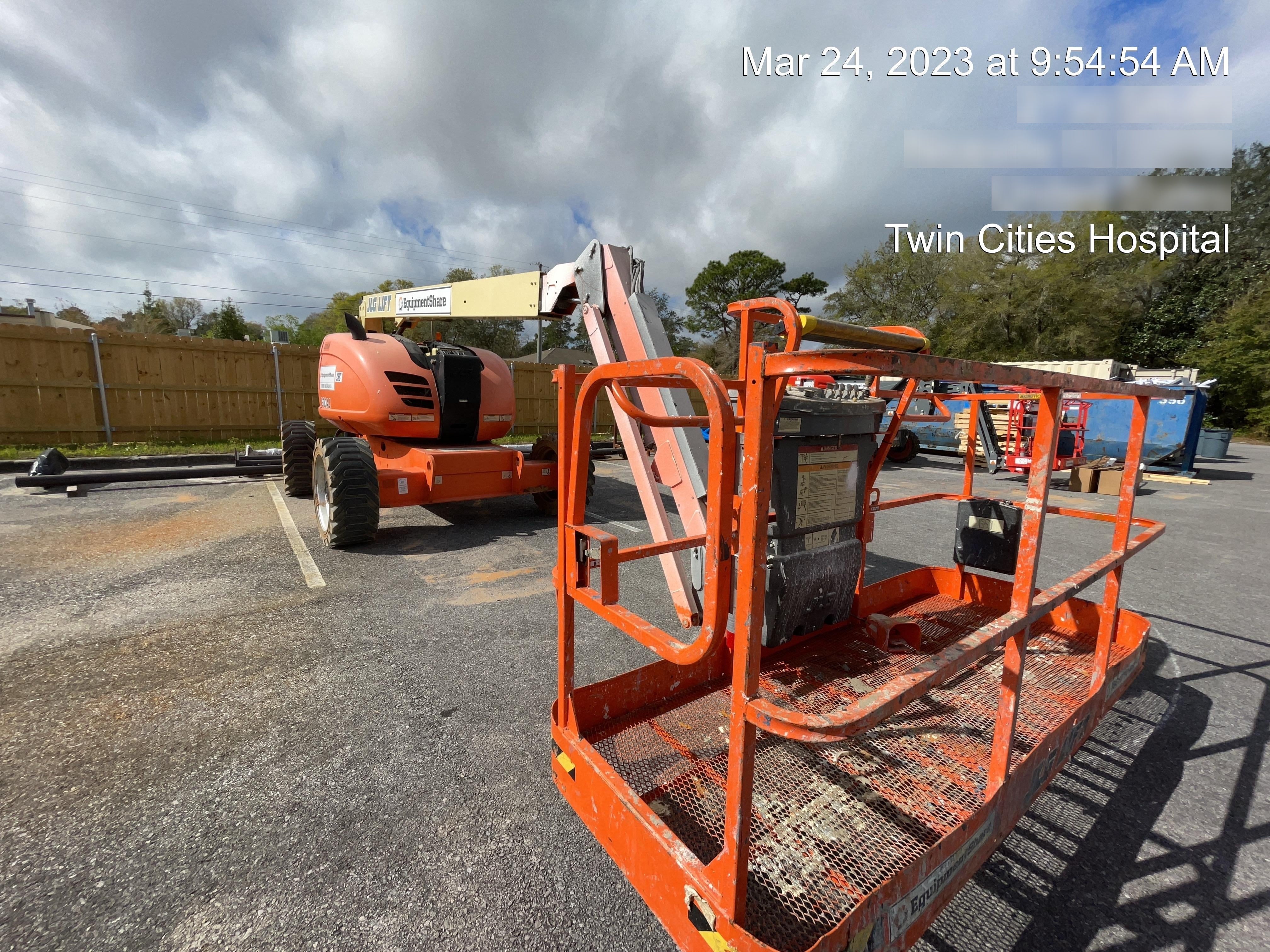 2019 JLG 600AJ