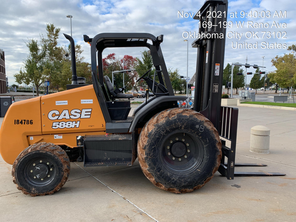 2021 CASE 588H
