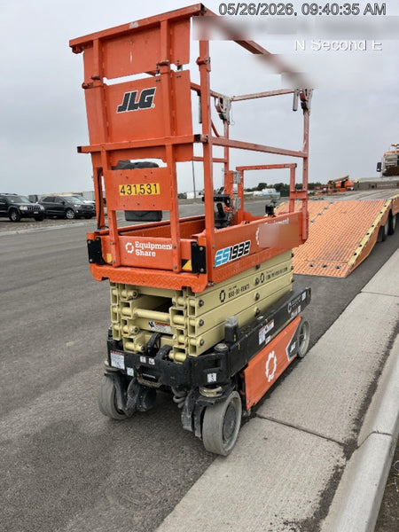 2024 JLG ES1932