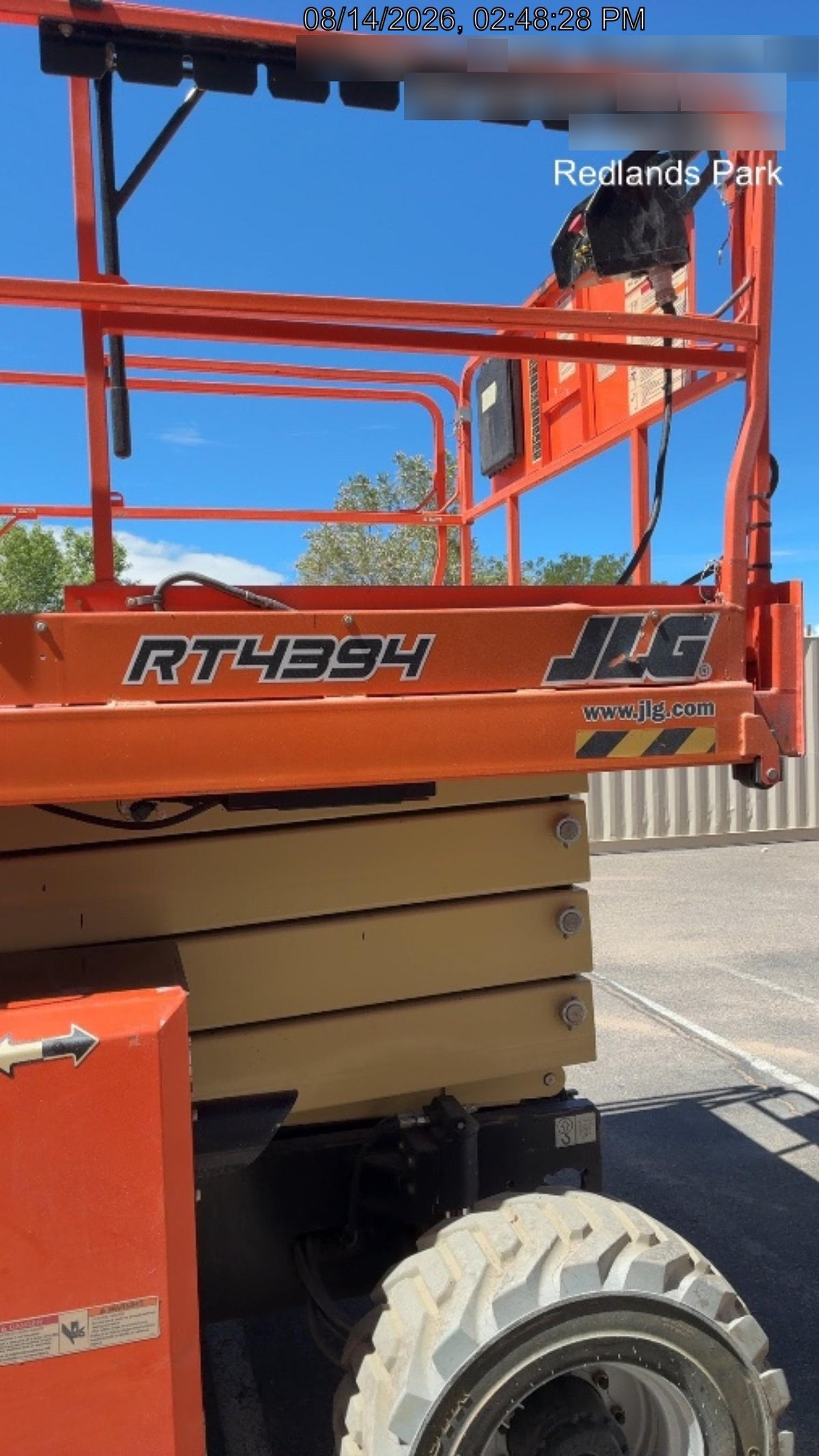 2023 JLG RT4394