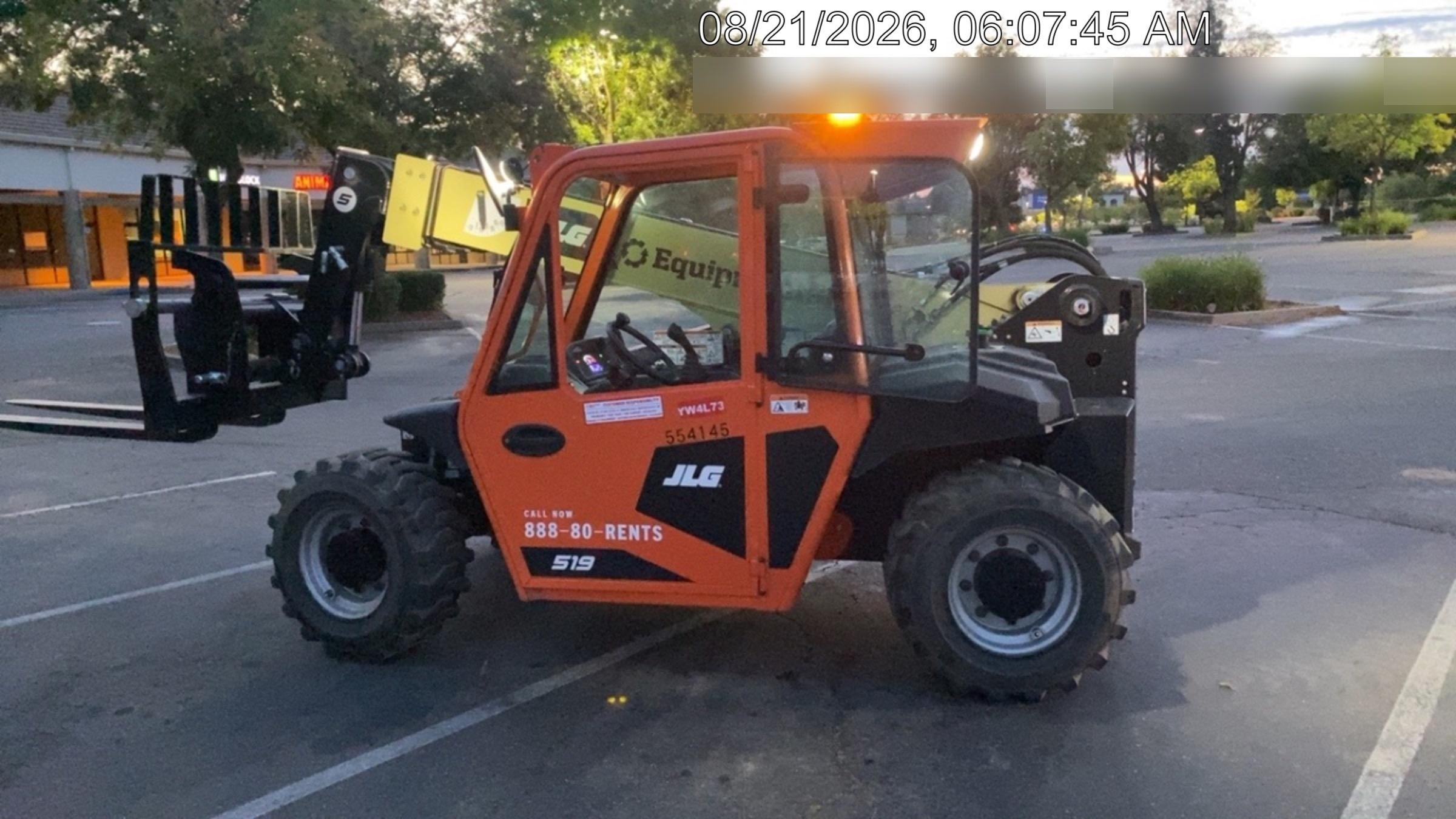 2025 JLG 519