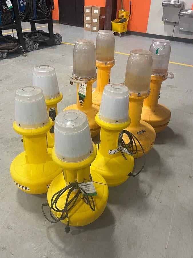 2021 WOBBLE LIGHT 101-111104