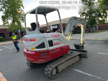 2021 TAKEUCHI TB235-2R
