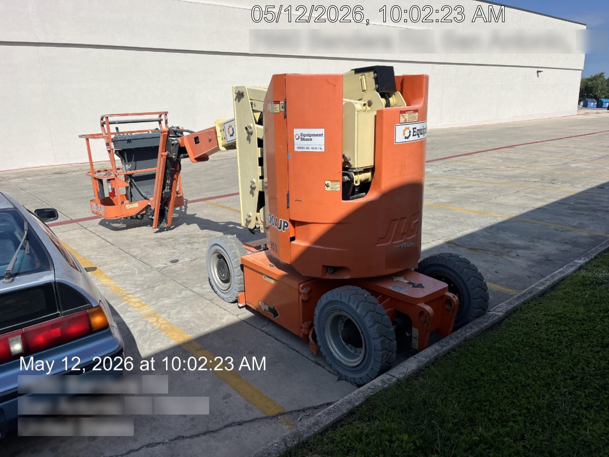 2019 JLG E300AJP